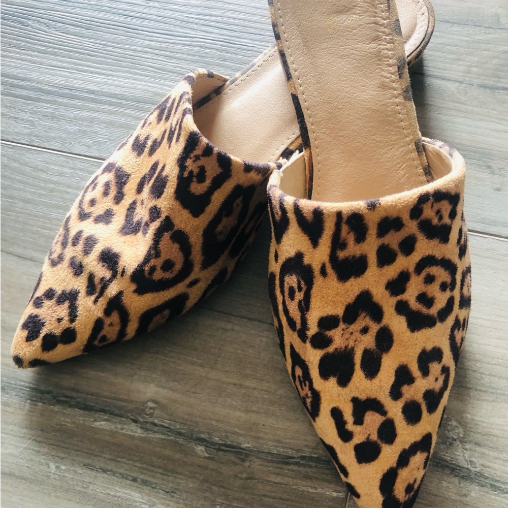 Leopard Print Slides Size 9 - image 2